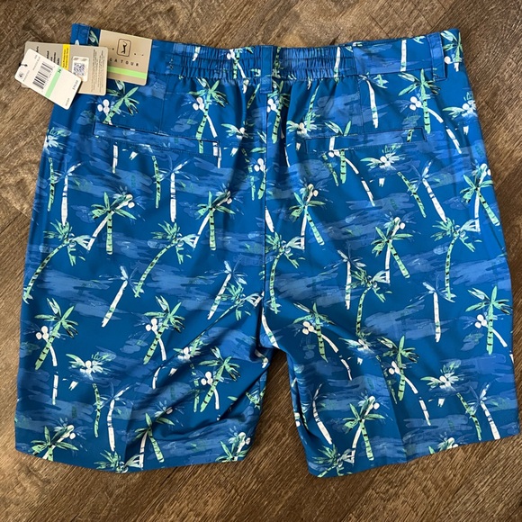 PGA TOUR S/S Button-Up Shirt and 8" Moisture Wicking Golf Short Set- L/34 - Picture 10 of 13